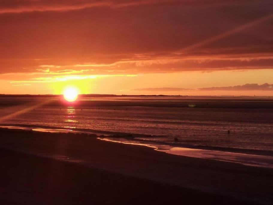 Cabourg Cosy, Appartement Refait A Neuf, 5 Min A Pied De La Mer ภายนอก รูปภาพ